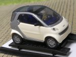 1/87 Busch Smart Fortwo City Coupé weiß/silber 48900